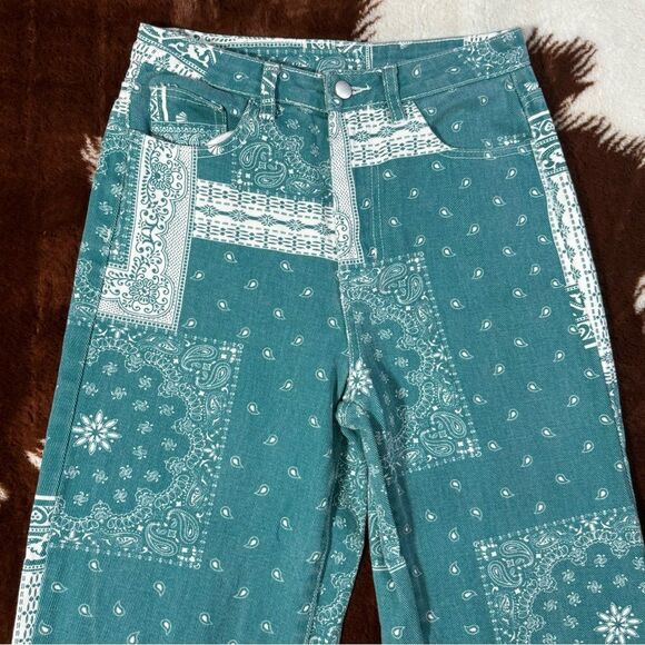 Paisley & Scarf Print Straight Leg Jeans - Picture 3 of 8